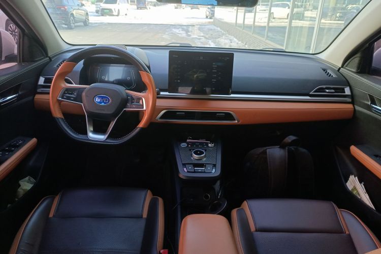 比亚迪e2 2020款 升级版 高续航版 豪华型中控内饰7002