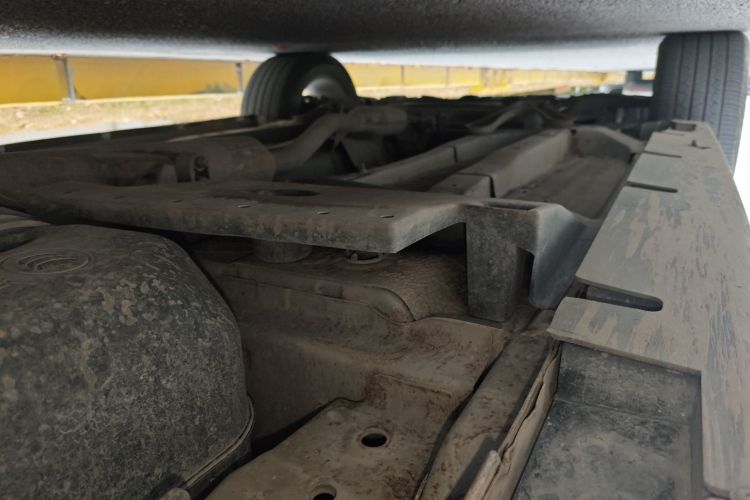 陆风X7 2015款 2.0T 全景尊贵版局部细节9003