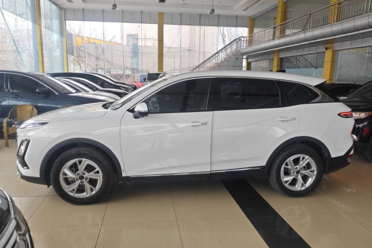 奔腾T90 2023款 1.5T DCT 自动尊贵型车身外观4