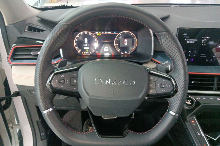 领克06 2020款 1.5T 耀Halo中控内饰13