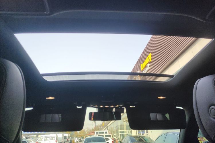 奔驰GLC 2022款 改款 GLC 300 L 4MATIC 动感型臻藏版局部细节22