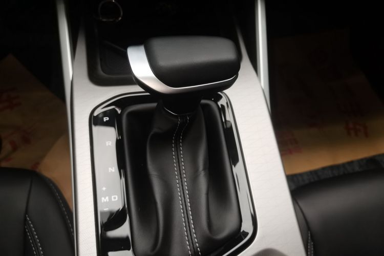 吉利汽车 帝豪 2025款 第4代 1.5L CVT尊贵型中控内饰18