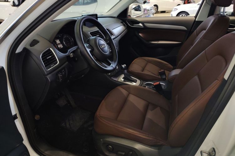 奥迪Q3 2015款 30 TFSI 进取型局部细节19