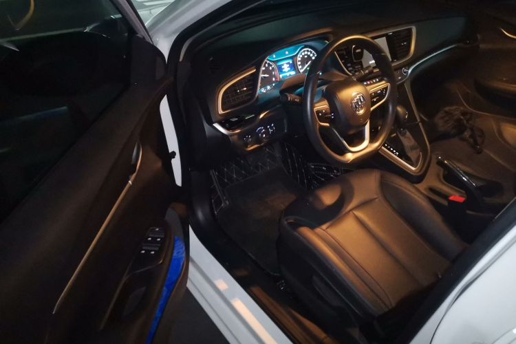 别克 英朗 2021款 改款 典范 1.5L 自动精英型中控内饰20