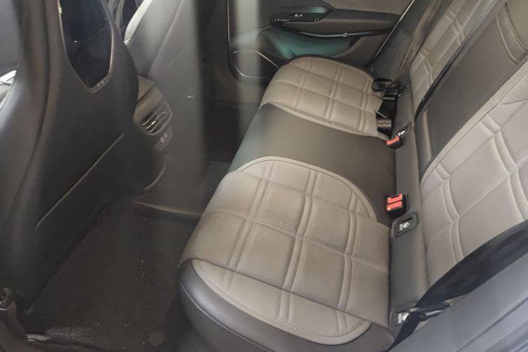 红旗EH7 2024款 690 Pro中控内饰21