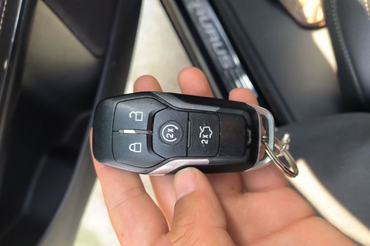 福特 金牛座 2017款 EcoBoost 245 时尚型中控内饰11