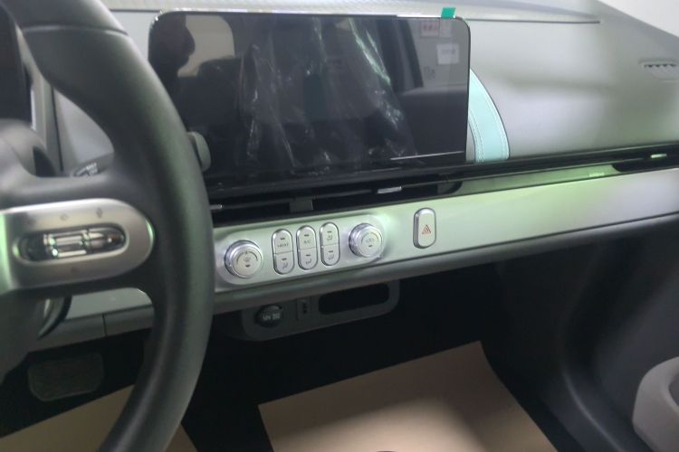 长安启源 长安Lumin 2025款 205km 香沁款中控内饰16
