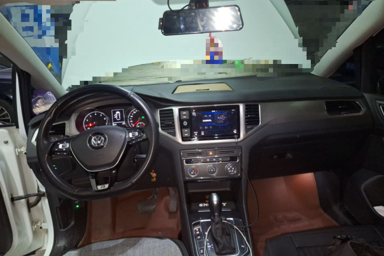 大众 高尔夫·嘉旅 2019款 280TSI 自动好奇型 国V中控内饰12