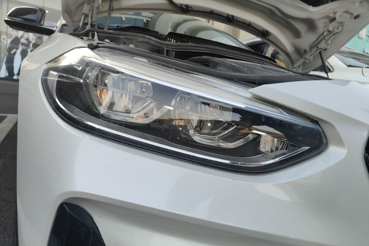 宝马1系 2022款 120i M运动曜夜版车身外观8