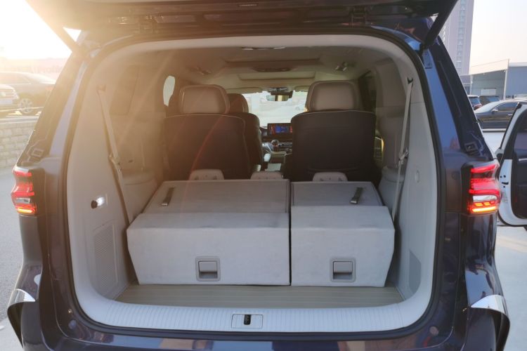 荣威iMAX8 2021款 400TGI Supreme系列尊荣版局部细节23