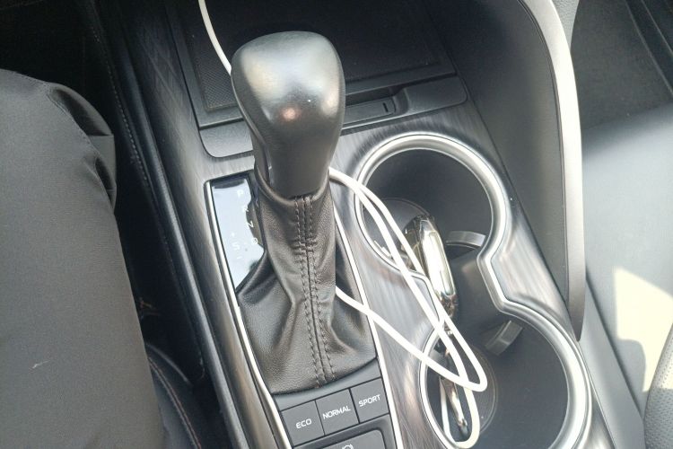 丰田 凯美瑞 2021款 2.5G 豪华版局部细节18