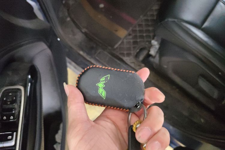 五菱汽车 五菱凯捷 2020款 1.5T CVT尊贵型中控内饰7001