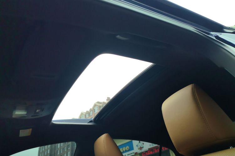 雷克萨斯ES 2020款 200 卓越版中控内饰22