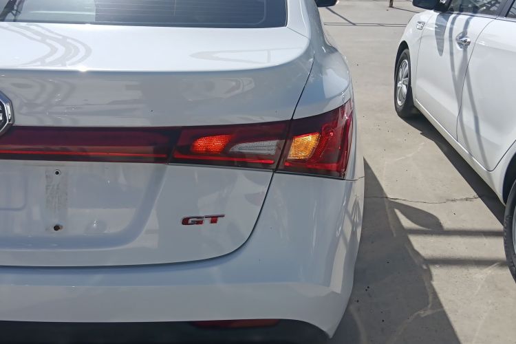 名爵 锐行 2015款 1.5T 手动精英版车身外观6006