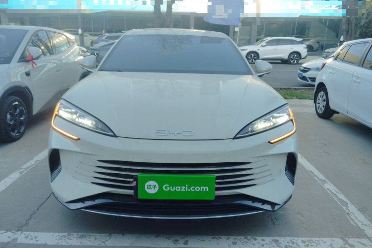 比亚迪 海豹07 DM-i 2025款 智驾版 DM-i 1.5L 125km 尊贵型车身外观2