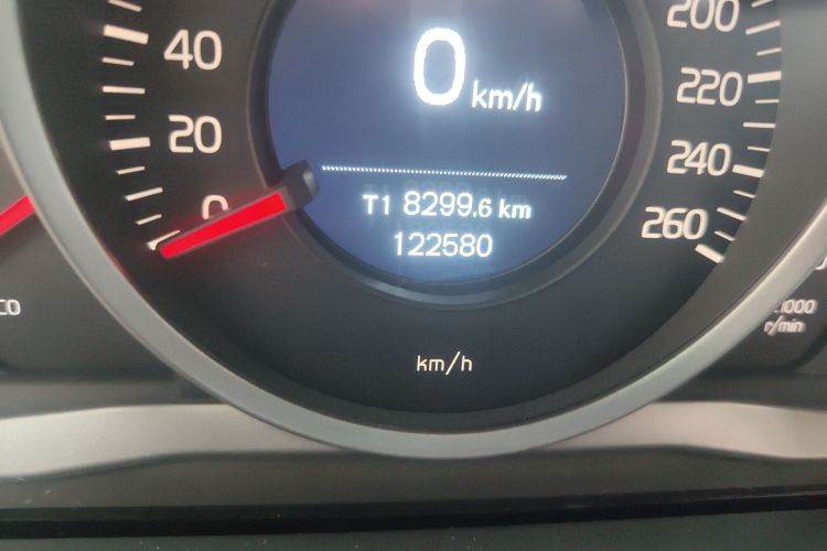 沃尔沃V60 2014款 T5 智逸版中控内饰15