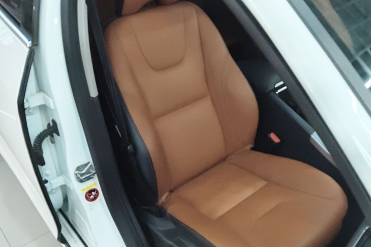 沃尔沃S60 2017款 S60L T4 智远版局部细节41