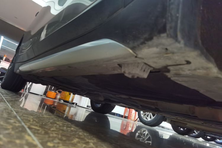 宝马X1 2018款 xDrive20Li 尊享型机舱底盘29