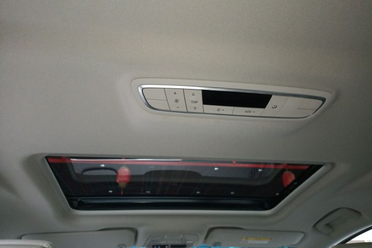 别克GL8 2023款 ES陆尊 舒适型中控内饰22