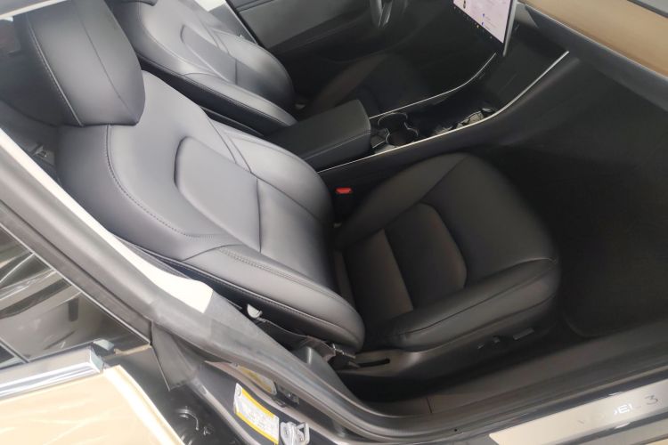 特斯拉 Model 3 2019款 标准续航后驱升级版局部细节41