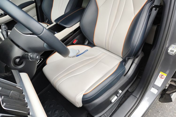 比亚迪 宋PLUS新能源 2021款 EV 尊贵型中控内饰19