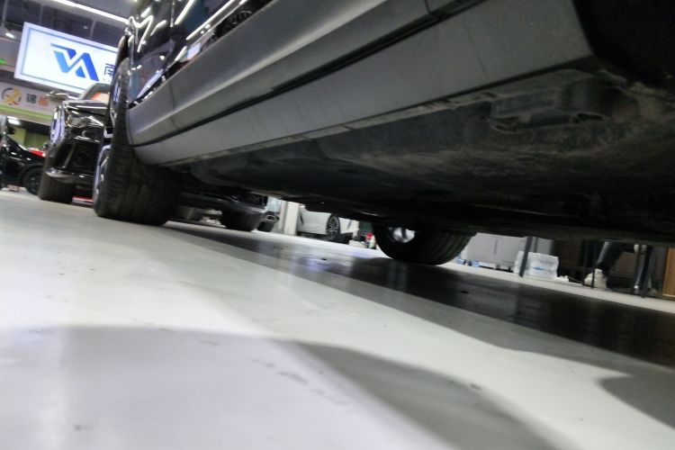 保时捷 Cayenne新能源 2022款 Cayenne E-Hybrid 2.0T 铂金版局部细节9001