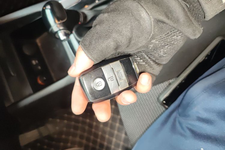 起亚K3 2016款 1.6L 自动GLS中控内饰11