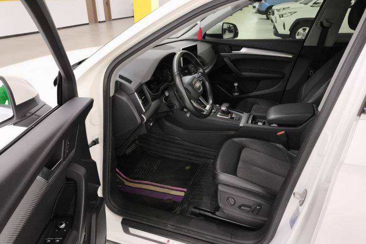 奥迪Q5L 2018款 40 TFSI 荣享时尚型 国V中控内饰20