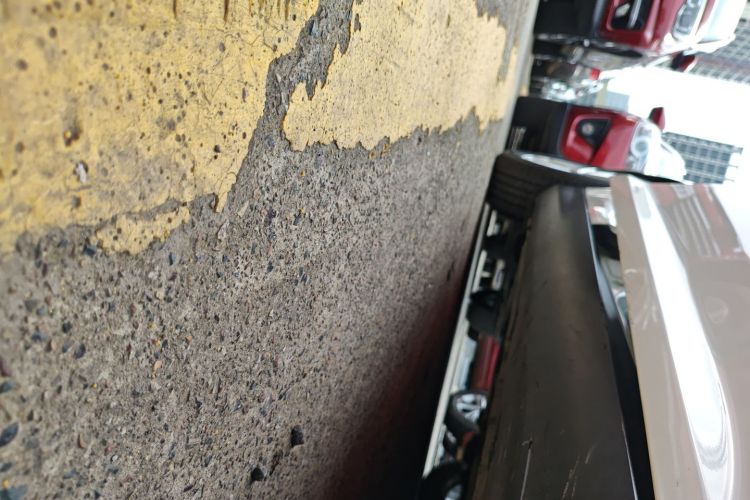 福特 福克斯 2015款 三厢 1.6L 手动风尚型局部细节9001