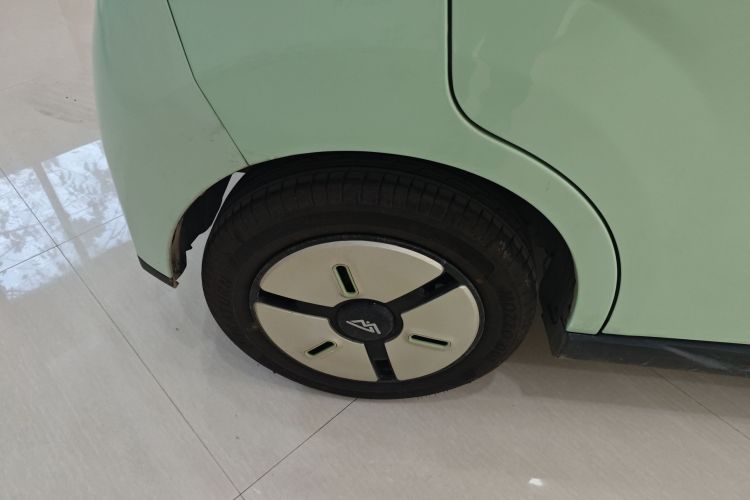 凌宝汽车 凌宝BOX 2022款 卓文君Pro版车身外观6008