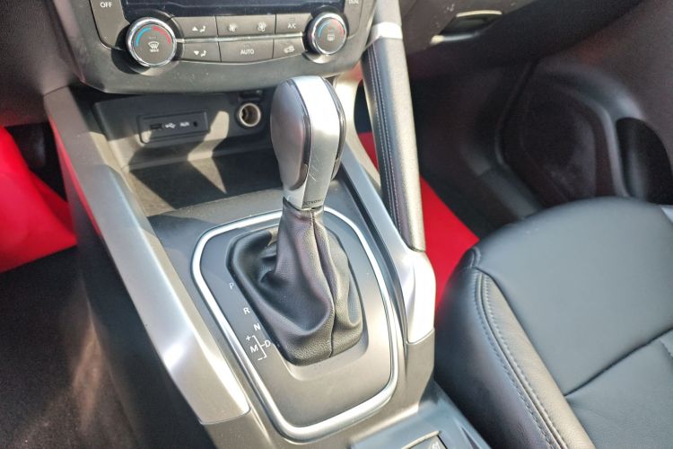 雷诺 科雷嘉 2017款 2.0L 两驱舒适版局部细节18