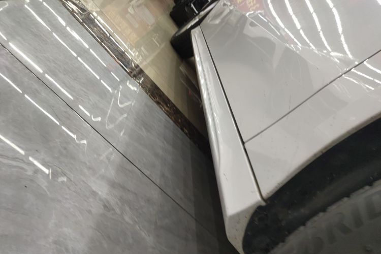 奔驰A级 2023款 A 180 L局部细节9001