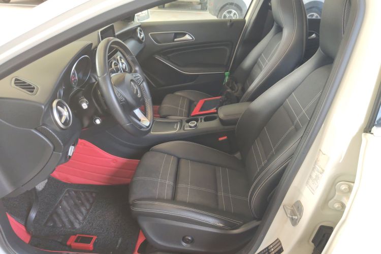 奔驰A级(进口) 2016款 A 200 时尚型局部细节19