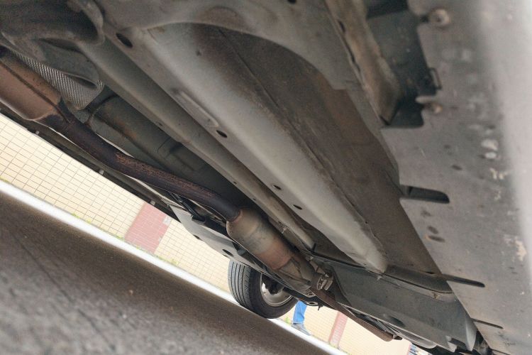 陆风X7 2016款 2.0T 全景尊贵版局部细节9004