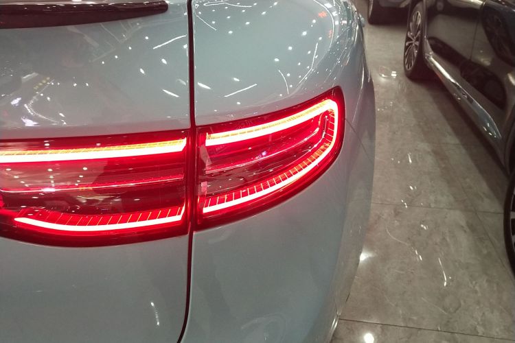 鸿蒙智行 智界R7 2025款 增程 251km Max车身外观9