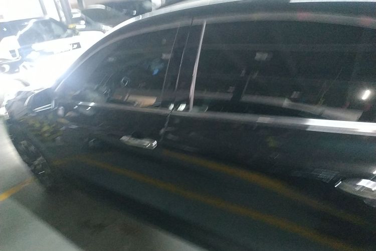 丰田 亚洲龙 2022款 2.0L 豪华版车身外观4