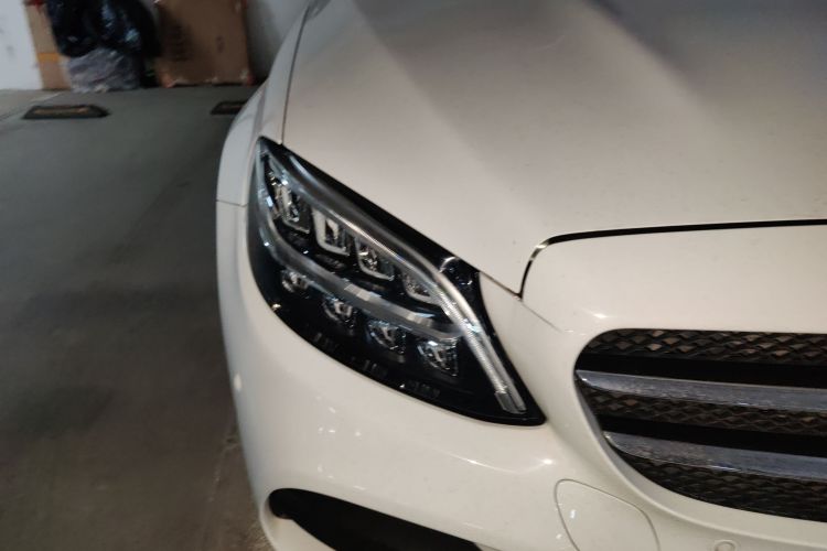 奔驰C级 2019款 C 260 运动版车身外观8