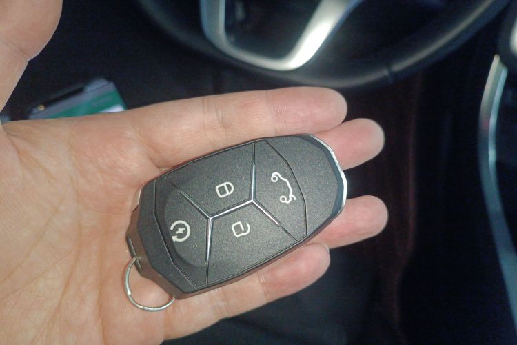 领克01 2019款 2.0T 两驱耀Pro版 国VI中控内饰7001