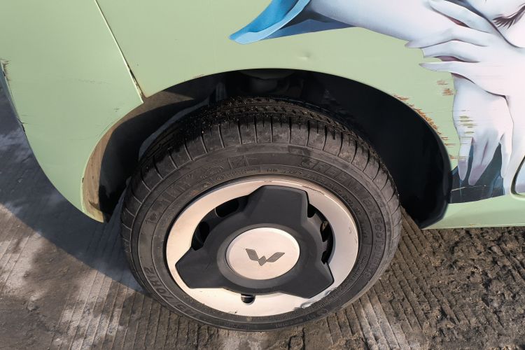 五菱汽车 宏光MINIEV 2022款 马卡龙时尚款 磷酸铁锂车身外观6008