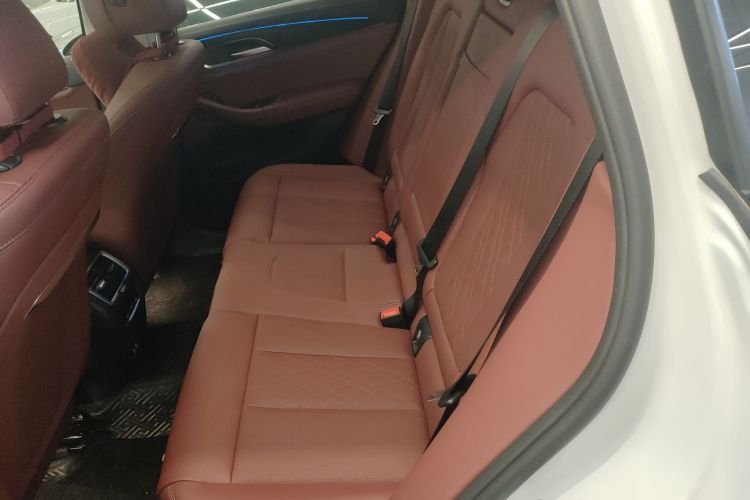 宝马iX3 2024款 创领型中控内饰21