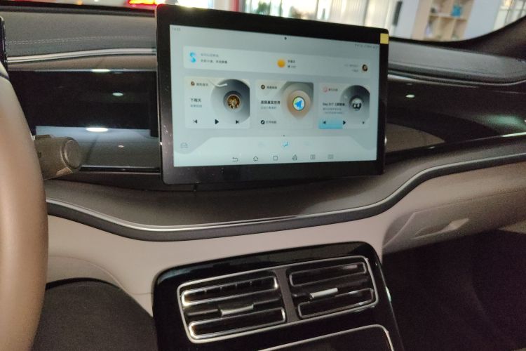 比亚迪 秦PLUS 2023款 冠军版 EV 420KM超越型中控内饰16