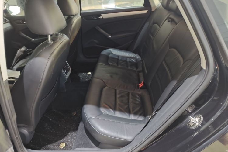 大众 帕萨特 2015款 1.4TSI DSG尊荣版中控内饰21