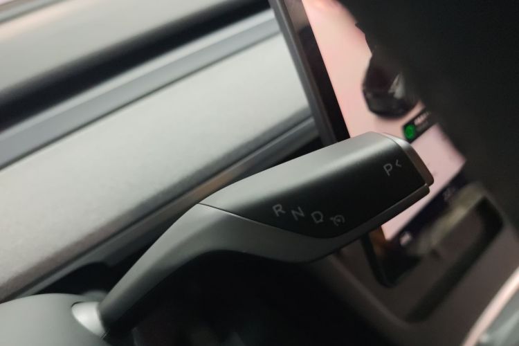 特斯拉 Model Y 2024款 后轮驱动版中控内饰18