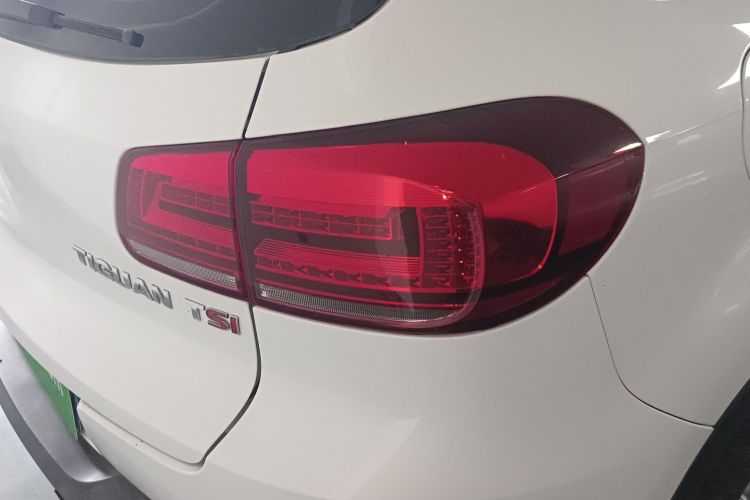 大众 途观 2015款 1.8TSI 自动两驱豪华型车身外观6006