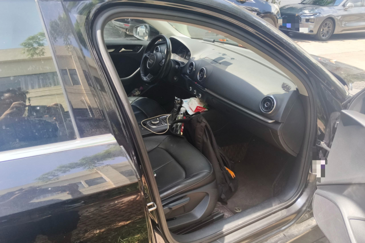 奥迪A3 2016款 Limousine 35 TFSI 领英型局部细节9005