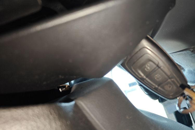 福特 福克斯 2015款 三厢 1.6L 自动风尚型中控内饰7001