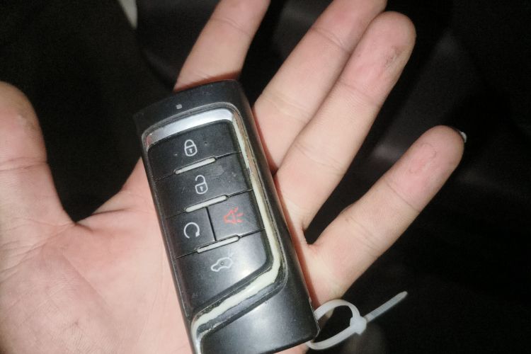 广汽传祺 传祺M6 2019款 270T DCT尊享版（七座）国VI中控内饰11