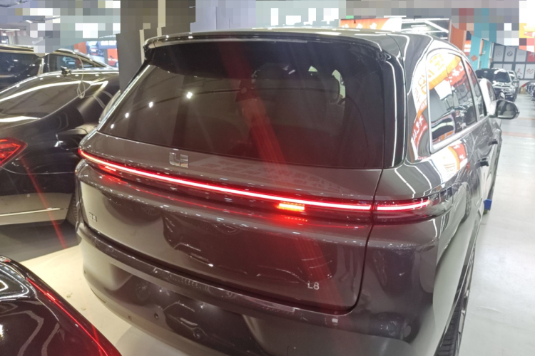 理想汽车 理想L8 2025款 Max 智能焕新版车身外观6