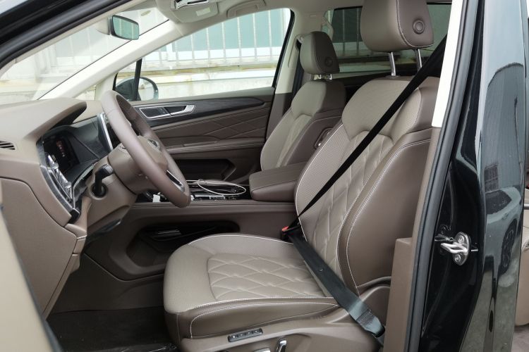 大众 威然 2024款 380TSI 尊贵版局部细节19