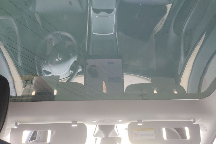 特斯拉 Model Y 2022款 长续航全轮驱动版局部细节22